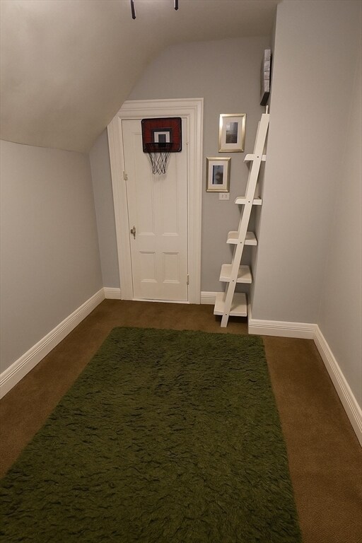 Building Photo - 195 Plymouth St