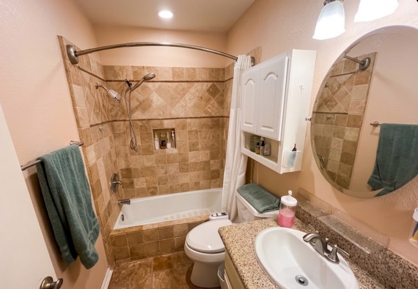 Building Photo - 13099 Meteor Dr