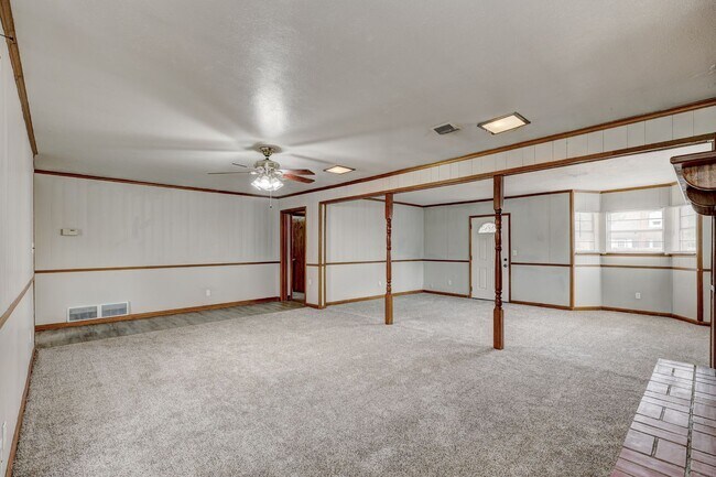 Building Photo - 3 bed 2 bath home in Bethany, OK