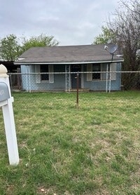 Building Photo - Sherman Rd