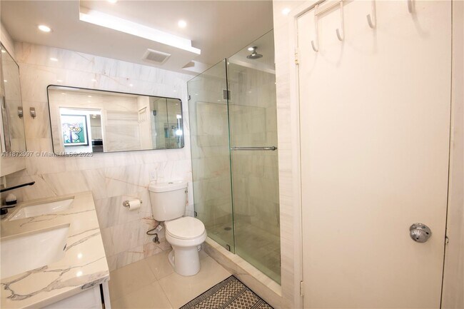 Building Photo - 401 Ocean Dr