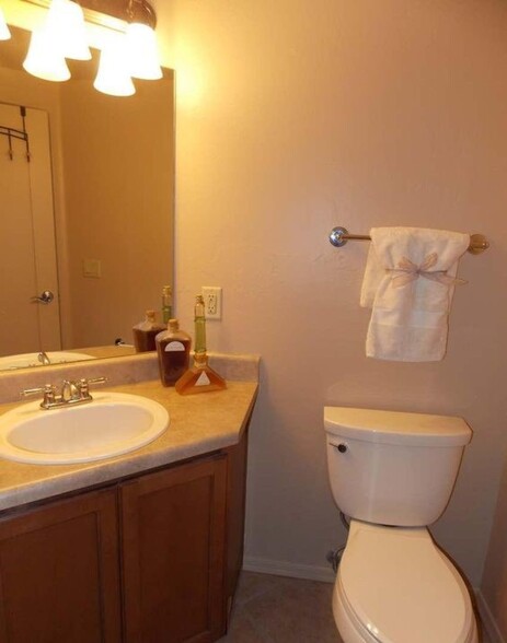 Guest Bathroom - 3135 N Olsen Ave