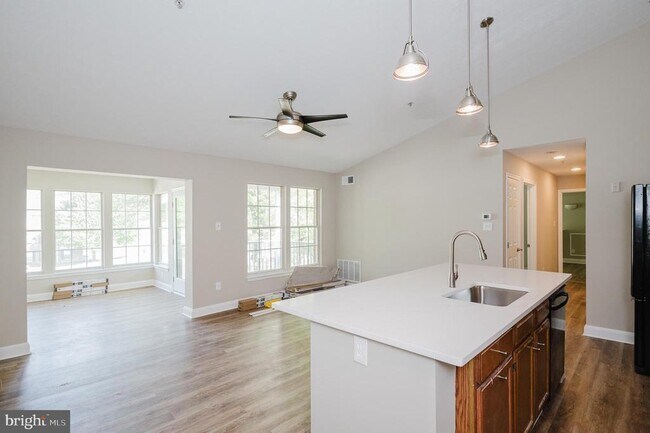 Building Photo - 3100 Cardinal Way