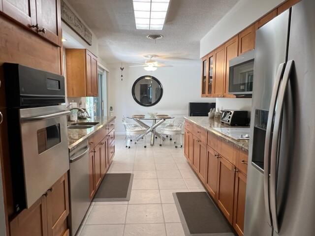 Building Photo - 1260 Manor Dr