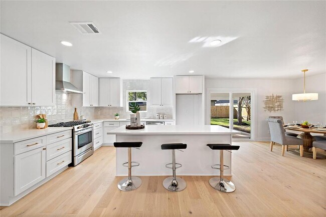 Building Photo - 4529 Waycross Dr