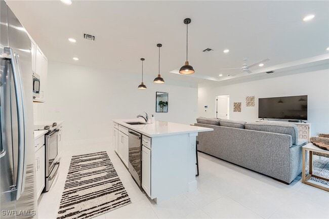Building Photo - 26401 Coco Cay Cir