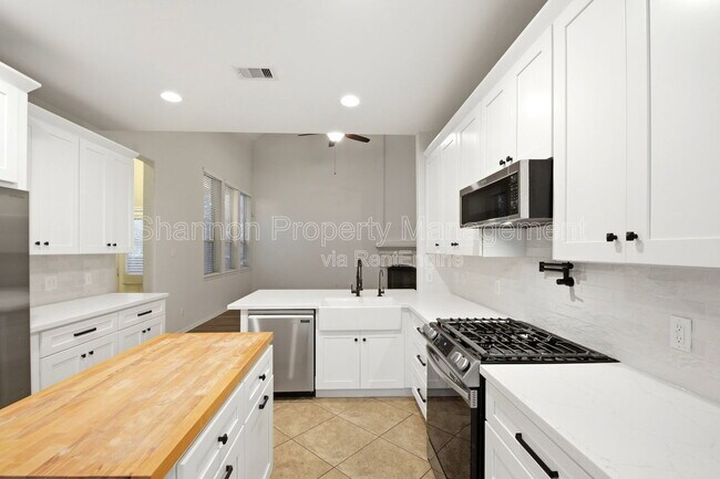 Building Photo - 27118 White Sage Cove Ln