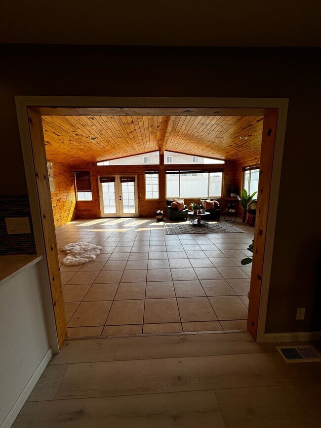 Building Photo - n651 S. 83rd Ave