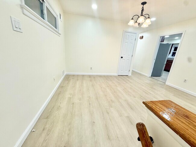 Building Photo - 588 Avenue A