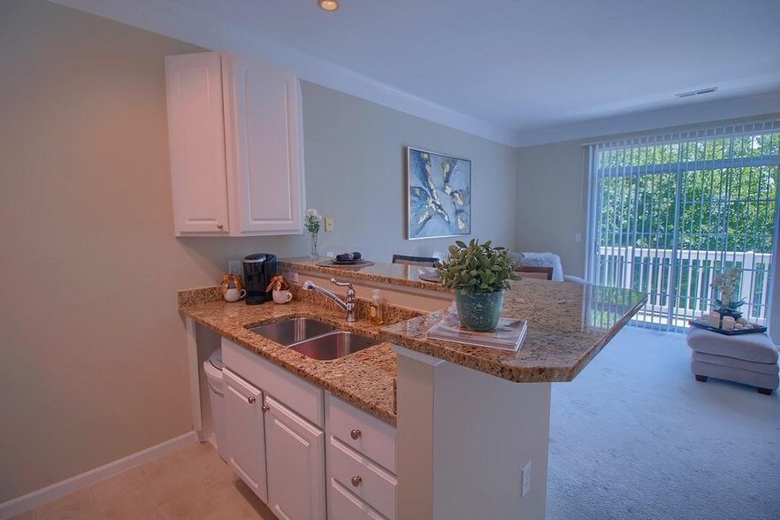 Kitchen - 7016 Old Bridge Ln E