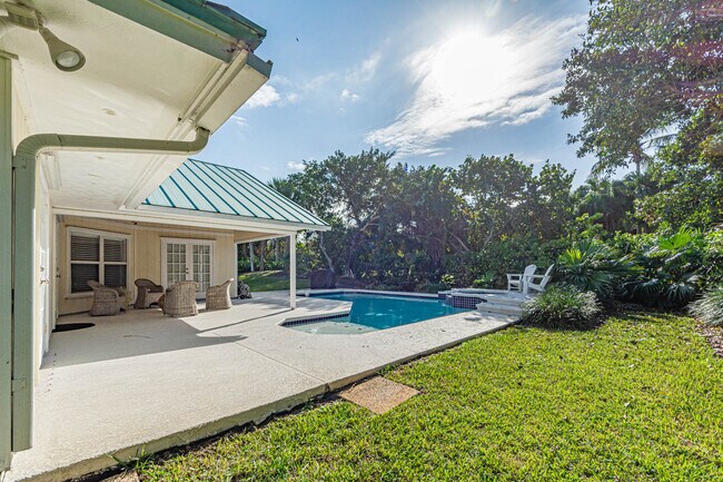 Building Photo - 2225 Silver Sands Ct