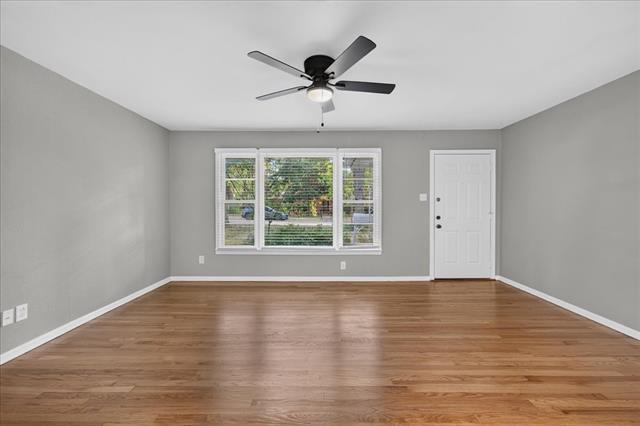 Building Photo - 7433 Vallejo Dr