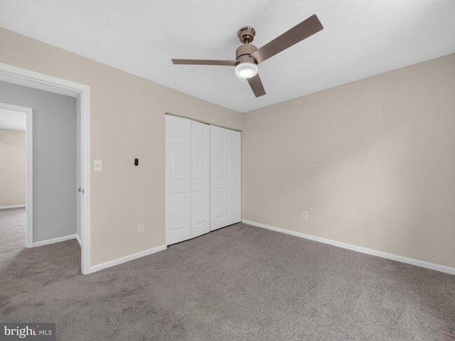 Building Photo - 801 High Plain Dr