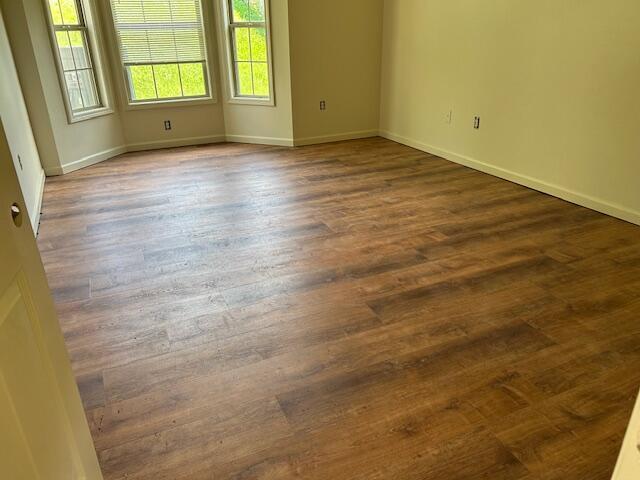 Building Photo - 220 White Oak Trace