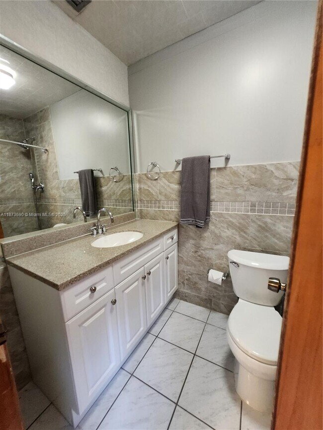 Building Photo - 3620 SW 106th Ave