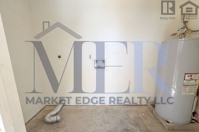 Building Photo - 3Bed/2Bath House 35th Ave/Bethany! NO CREDIT CHECK - RV GATE, NO HOA!