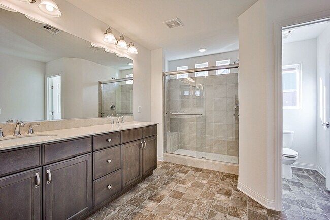 Building Photo - 7771 Bright Ldg St