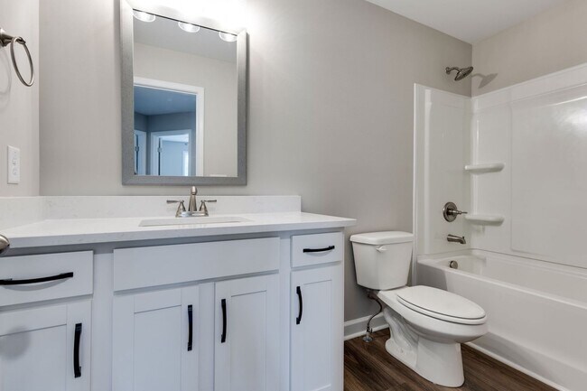 Building Photo - 4 Bedroom Dog Friendly Home For Rent Near Guthrie!