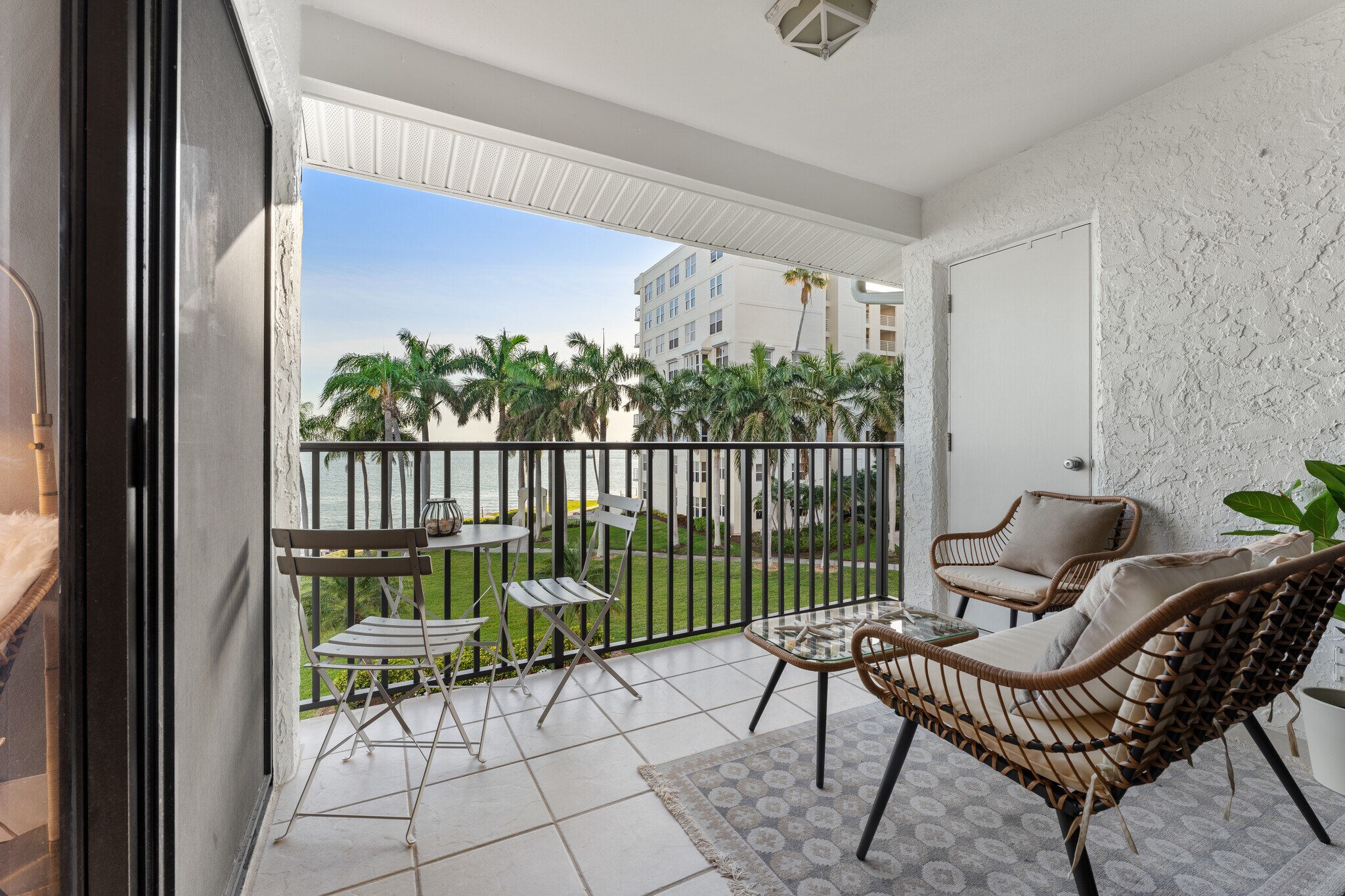 Building Photo - 6287 Bahia del Mar Cir