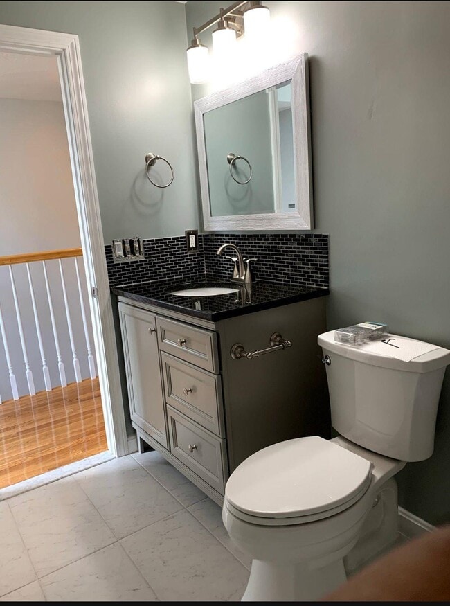 Building Photo - 9 Sunblaze Dr