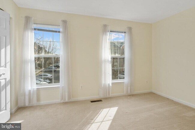 Building Photo - 4384 Sutler Hill Square