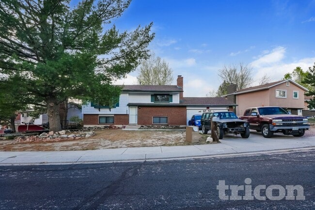 Building Photo - 3310 Red Onion Cir