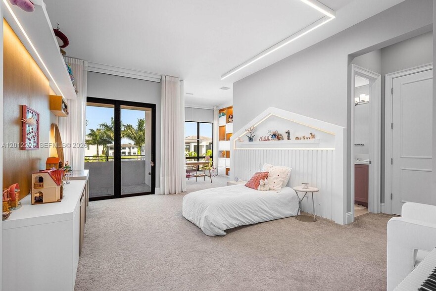 Building Photo - 17187 Brulee Breeze Way