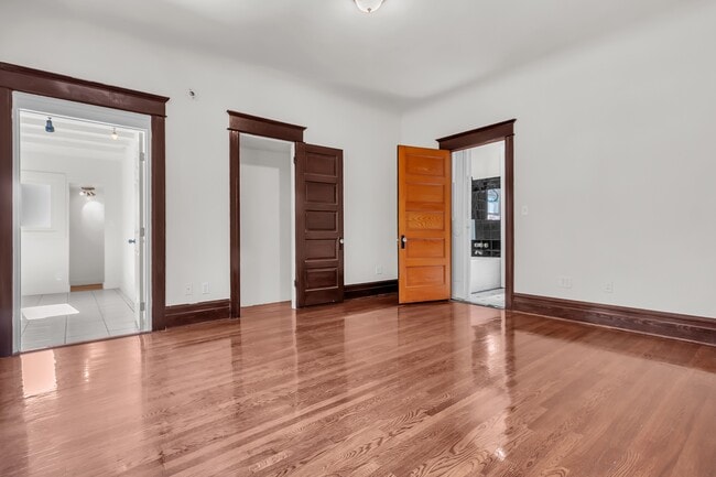 Building Photo - 2633 S Halldale Ave