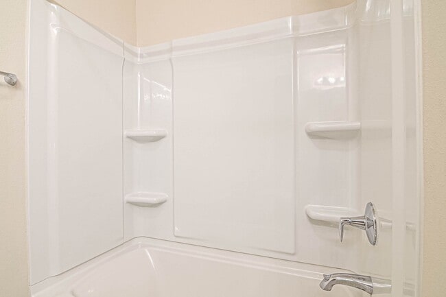 Building Photo - 719 Bronco Ct