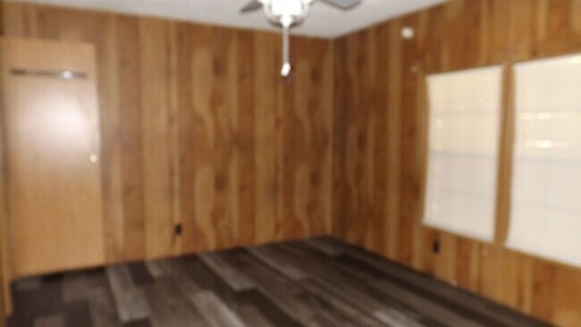 Building Photo - 2552 Jakin Rd