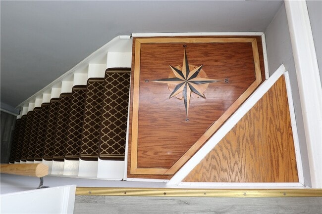 Building Photo - 175 English Rd