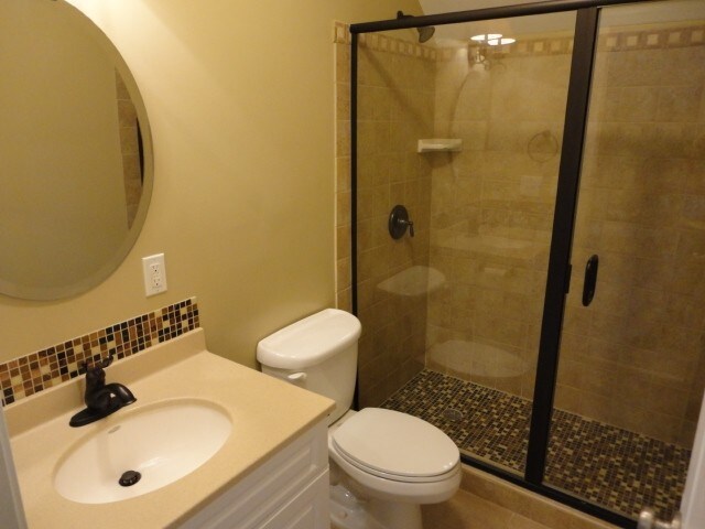 Building Photo - 1417 Flemming House St