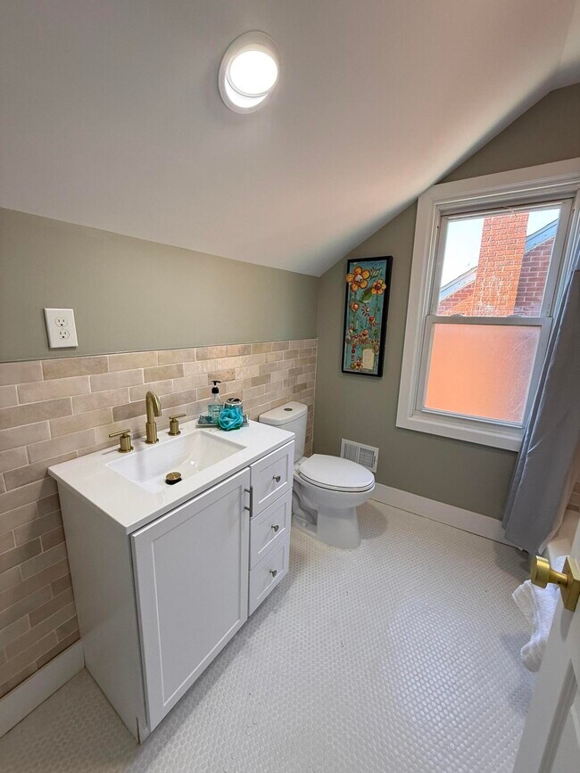 Building Photo - 16540 Marlowe St