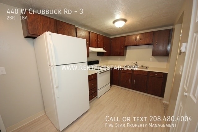 Building Photo - 440 W Chubbuck Rd