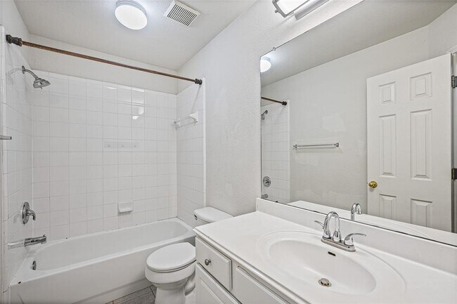 Building Photo - 1804 Montana Sky Dr