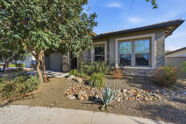 Building Photo - 9943 E Tumeric Ave