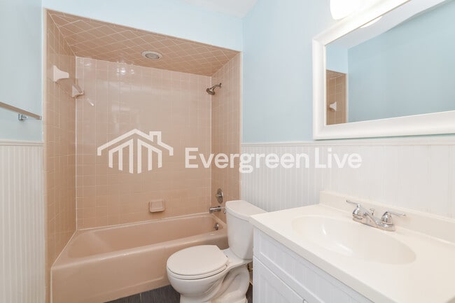 Building Photo - 936 Abigail Drive