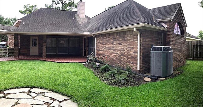 Building Photo - 16714 Rustic Colony Dr