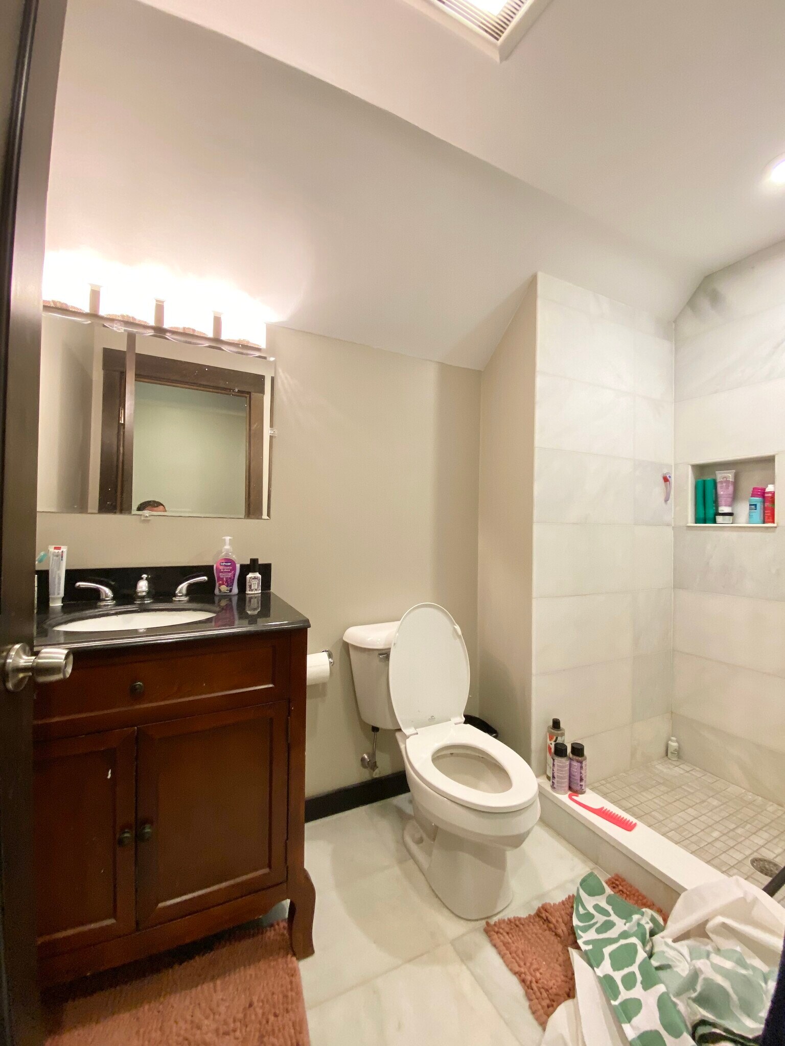 Building Photo - 46 Creighton St