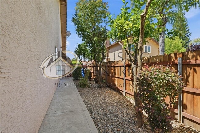 Building Photo - Beautiful Single Story Rental in the Heart of Folsom