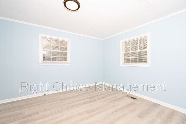 Building Photo - 519 Parkchester Dr