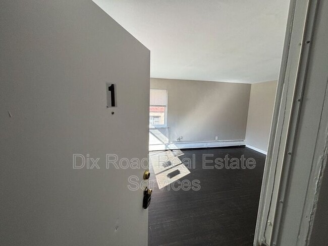 Building Photo - 3186 Saffer St
