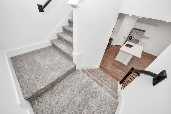 Building Photo - 6127 Ginevra Summers Dr