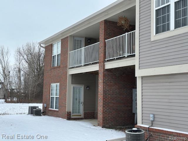 Building Photo - 51810 Lionel Ln