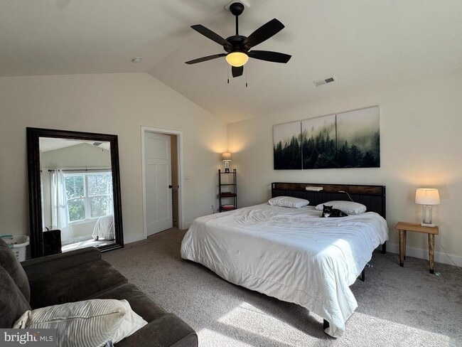 Building Photo - 233A Church St