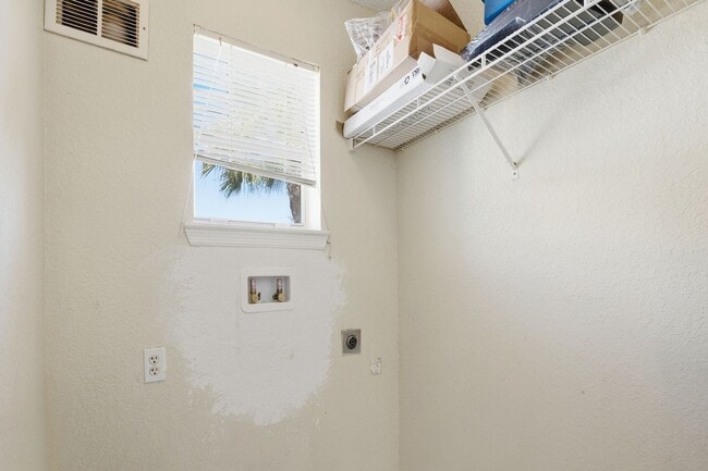 Building Photo - 2207 Antigua Pl