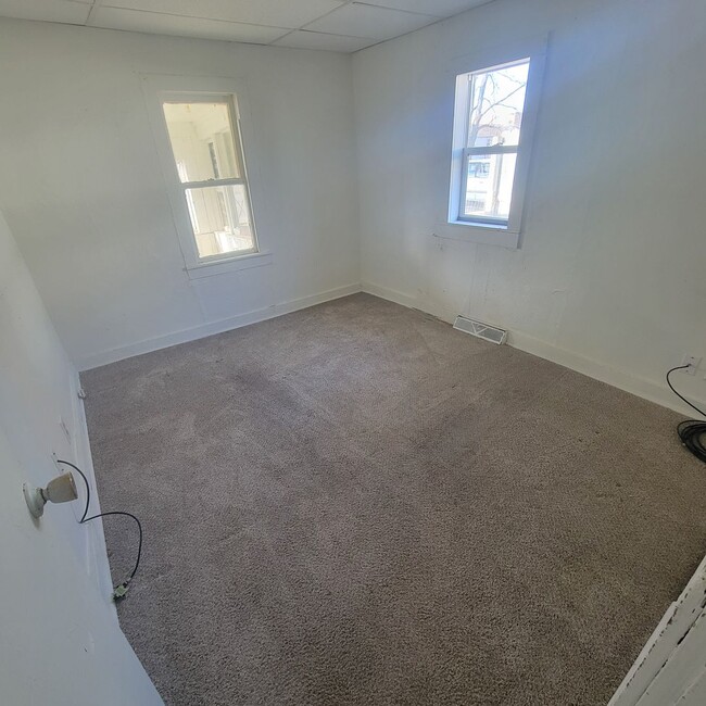 Building Photo - $800 - Cozy 2 Bed 1 Bath Home in South Sio...