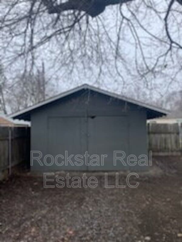 Building Photo - 5123 N Monroe St