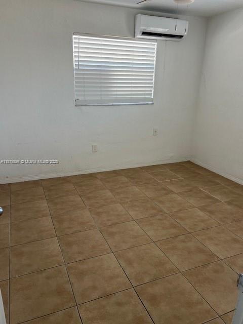 Building Photo - 4450 SW 67th Ave