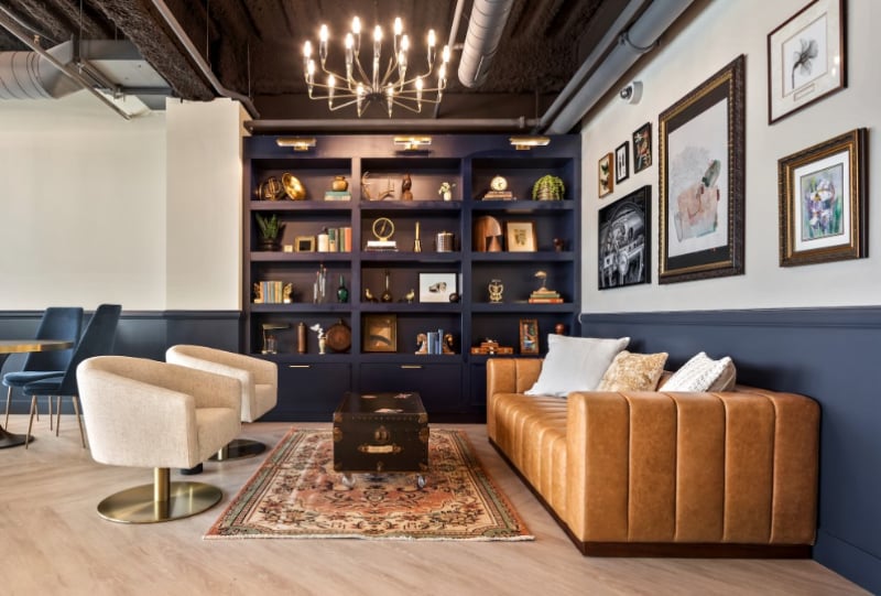 Building Photo - 2477 N Milwaukee Ave